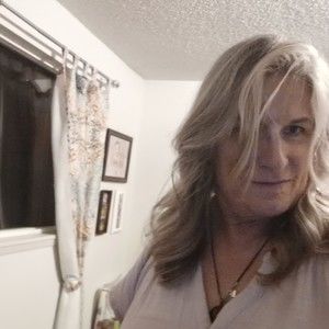 Meet your Posher, Renee